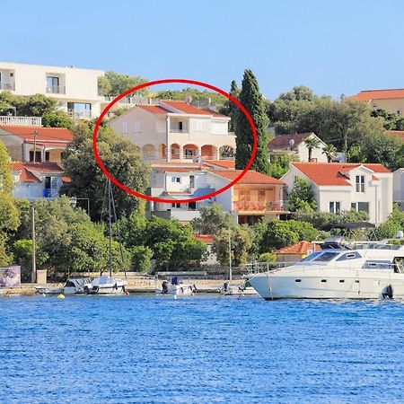 Apartments By The Sea Seget Vranjica, Trogir - 13771 Bagian luar foto