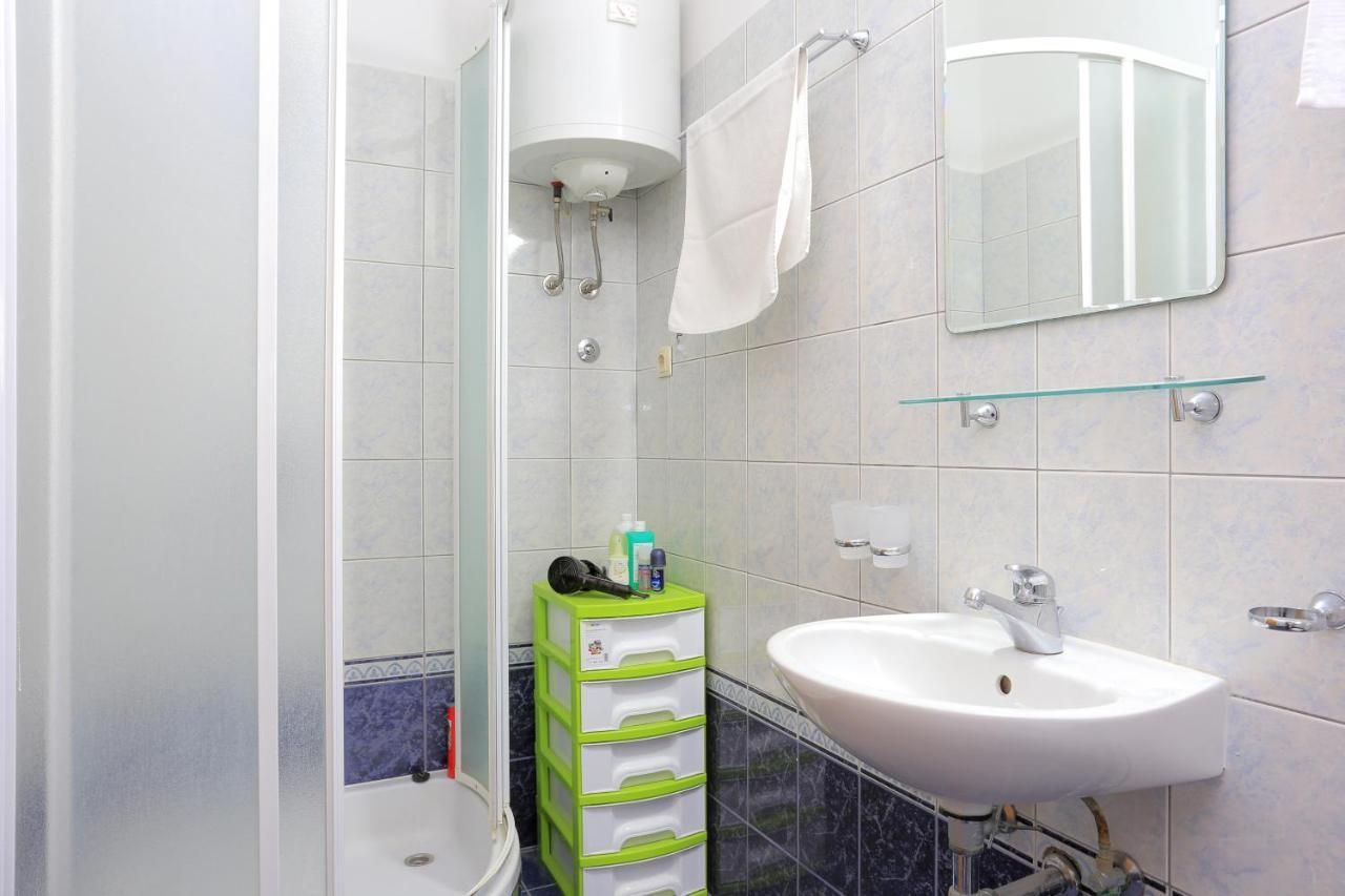 Apartments By The Sea Seget Vranjica, Trogir - 13771 Bagian luar foto